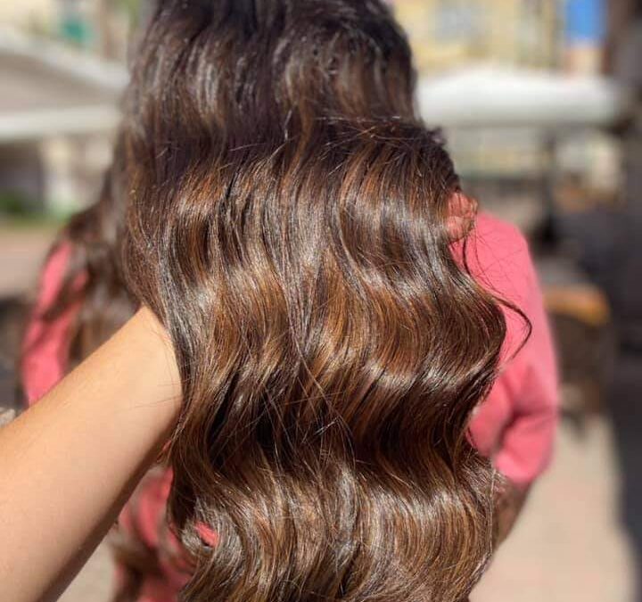 💙Luz y movimiento para tu cabello moreno💙